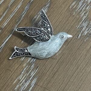 Vintage Bird Brooch Pin Silver Tone Marcasite Crystal Flying Textured Gift
